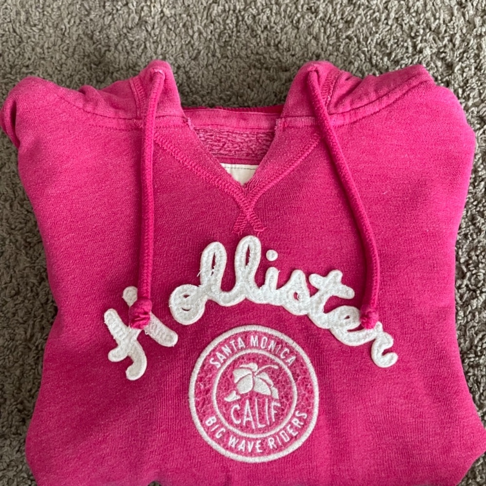 Sweaters - Picture 5 of 9